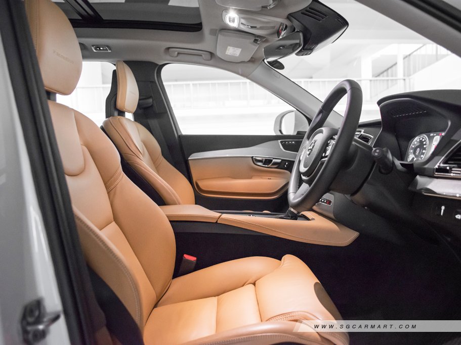 https://i.i-sgcm.com/new_cars/cars/11608/11608_g21