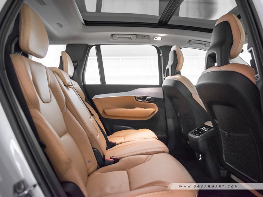 https://i.i-sgcm.com/new_cars/cars/11608/11608_g22