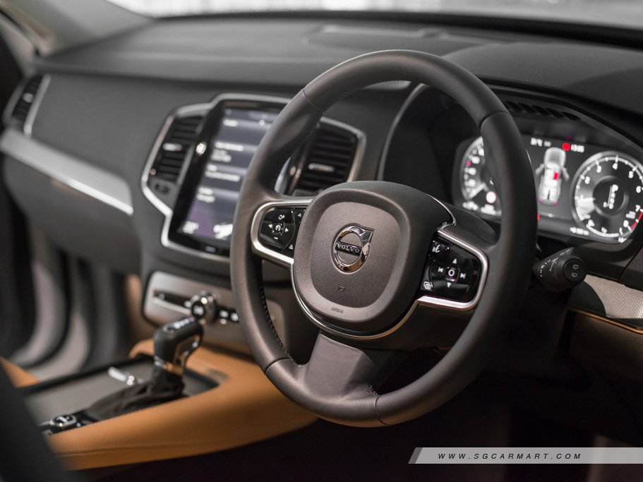 https://i.i-sgcm.com/new_cars/cars/11608/11608_g25