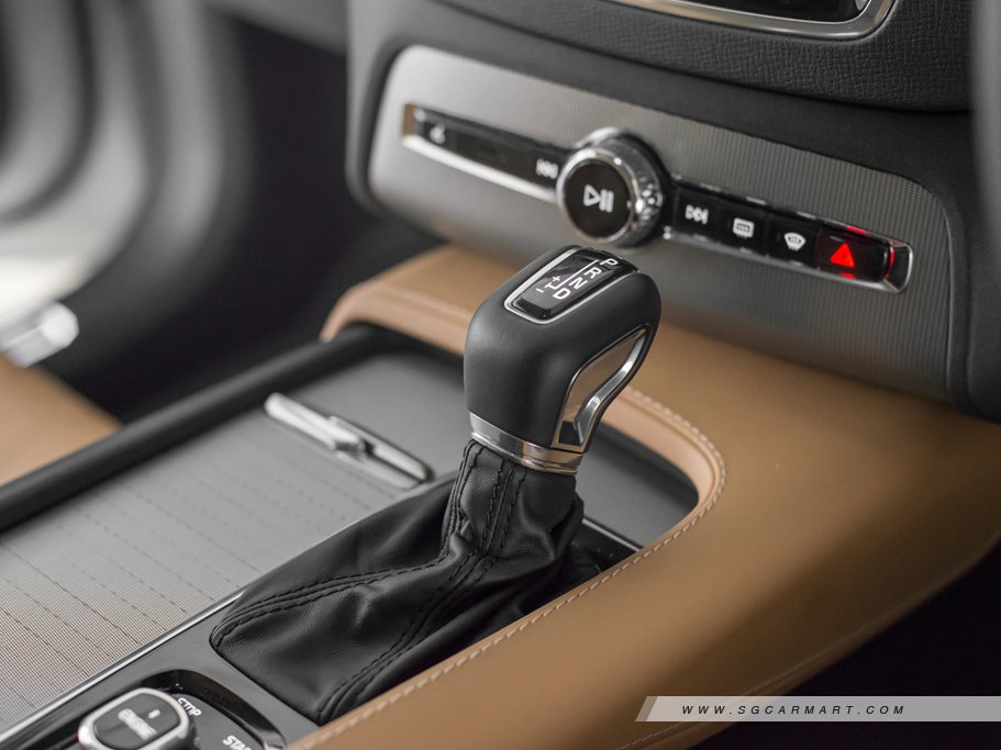 https://i.i-sgcm.com/new_cars/cars/11608/11608_g31