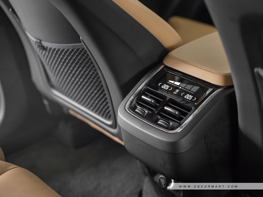 https://i.i-sgcm.com/new_cars/cars/11608/11608_g36