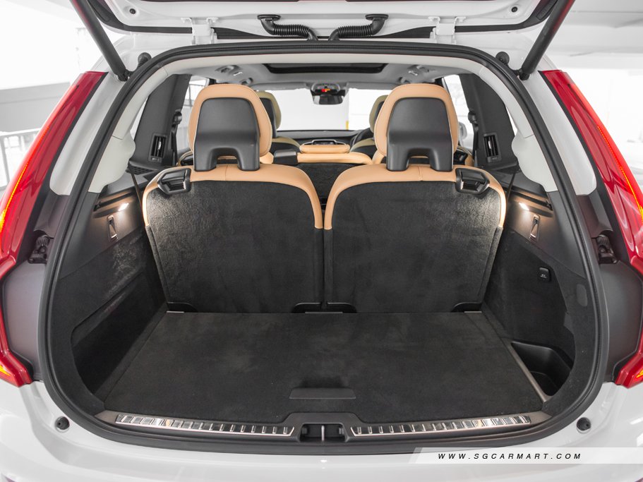 https://i.i-sgcm.com/new_cars/cars/11608/11608_g37