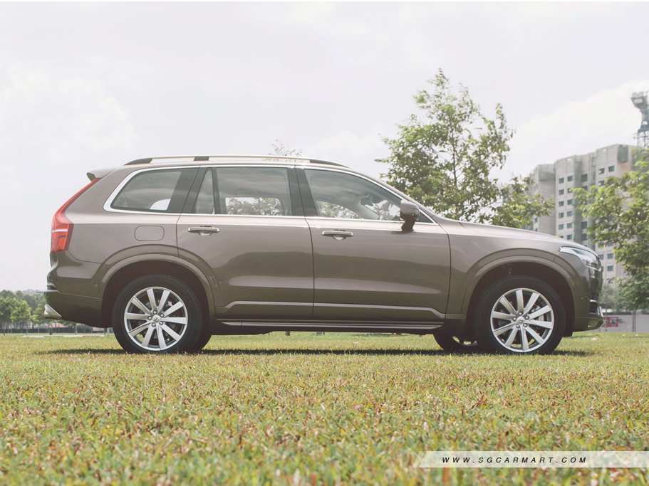 https://i.i-sgcm.com/new_cars/cars/11608/11608_g42
