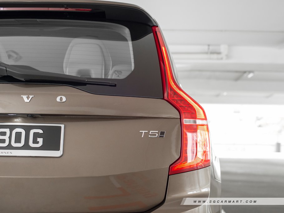 https://i.i-sgcm.com/new_cars/cars/11608/11608_g46