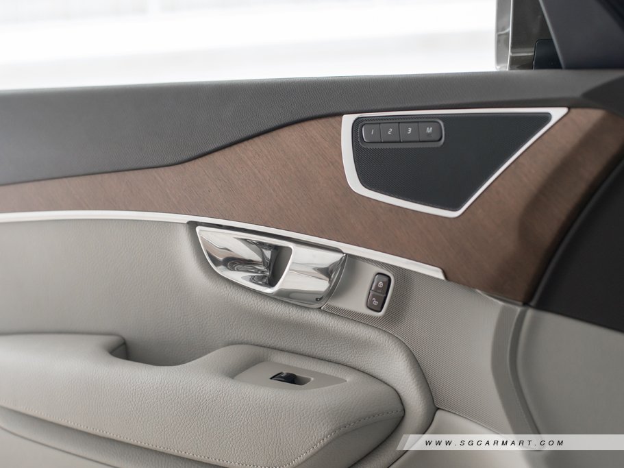 https://i.i-sgcm.com/new_cars/cars/11608/11608_g58