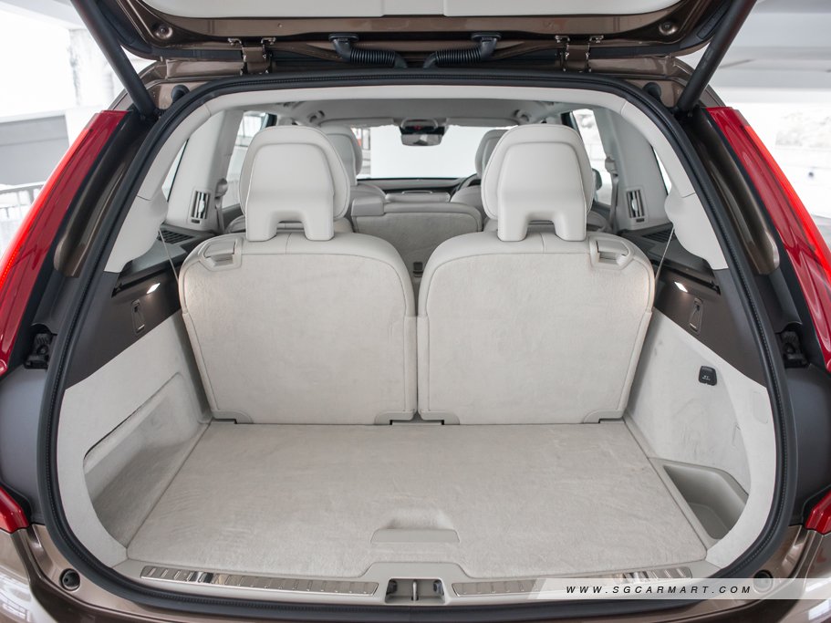 https://i.i-sgcm.com/new_cars/cars/11608/11608_g59