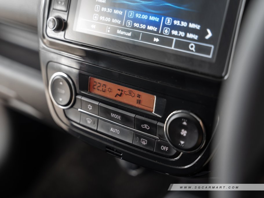 https://i.i-sgcm.com/new_cars/cars/11610/11610_g122