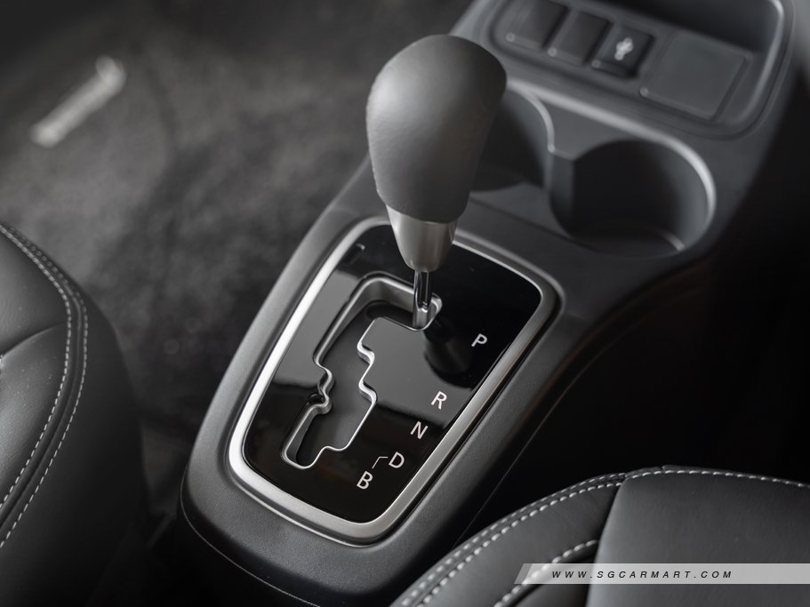 https://i.i-sgcm.com/new_cars/cars/11610/11610_g127