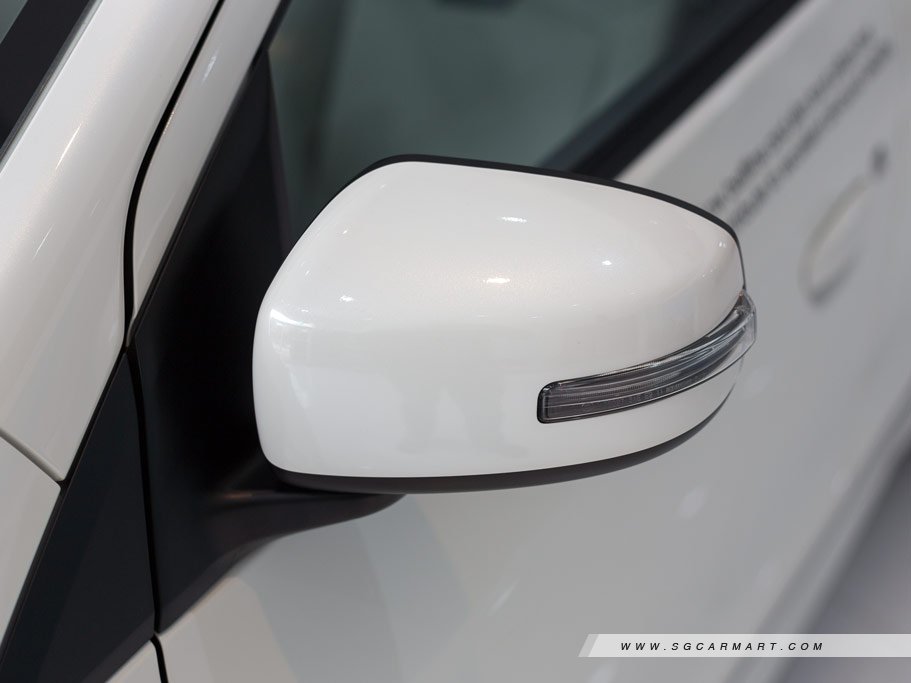 https://i.i-sgcm.com/new_cars/cars/11610/11610_g15