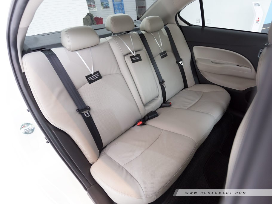 https://i.i-sgcm.com/new_cars/cars/11610/11610_g22