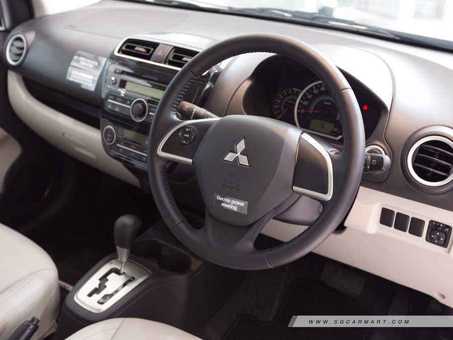 https://i.i-sgcm.com/new_cars/cars/11610/11610_g25