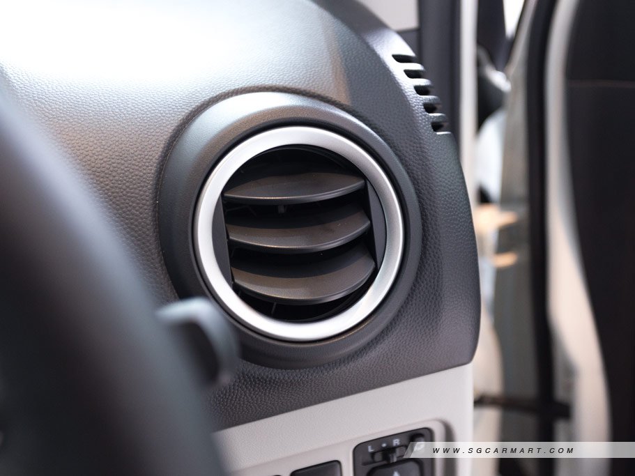 https://i.i-sgcm.com/new_cars/cars/11610/11610_g35