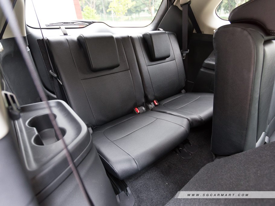 https://i.i-sgcm.com/new_cars/cars/11611/11611_g24