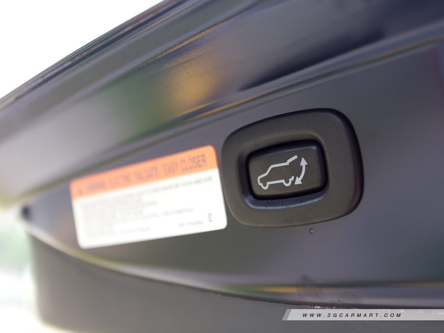 https://i.i-sgcm.com/new_cars/cars/11611/11611_g49