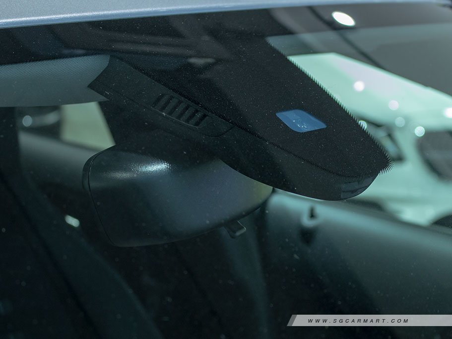 https://i.i-sgcm.com/new_cars/cars/11613/11613_g127