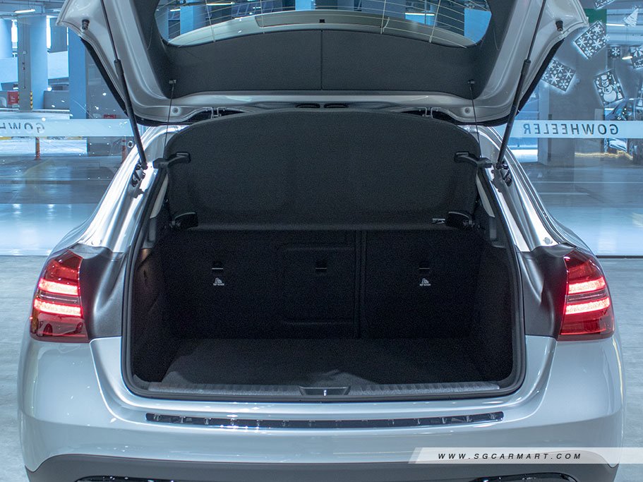 https://i.i-sgcm.com/new_cars/cars/11613/11613_g129