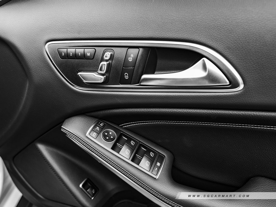 https://i.i-sgcm.com/new_cars/cars/11613/11613_g142