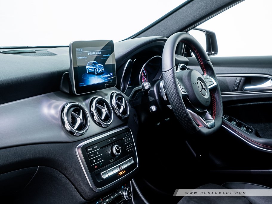 https://i.i-sgcm.com/new_cars/cars/11613/11613_g161