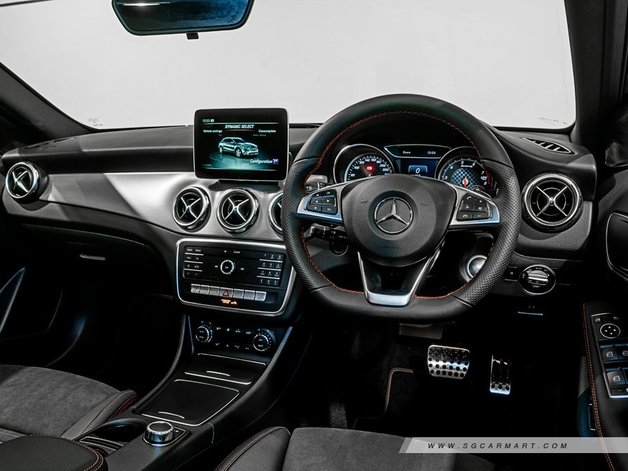 https://i.i-sgcm.com/new_cars/cars/11613/11613_g162