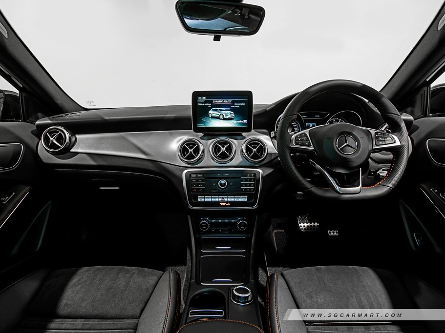 https://i.i-sgcm.com/new_cars/cars/11613/11613_g163