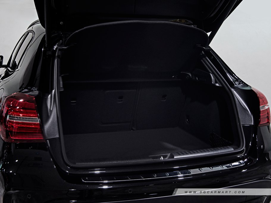 https://i.i-sgcm.com/new_cars/cars/11613/11613_g180