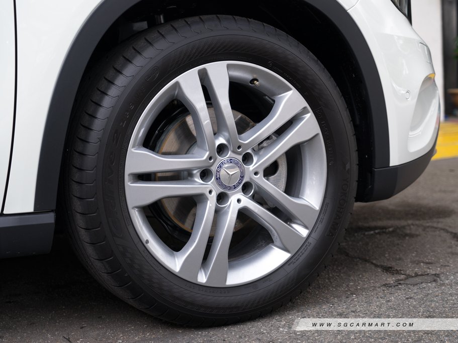 https://i.i-sgcm.com/new_cars/cars/11613/11613_g44