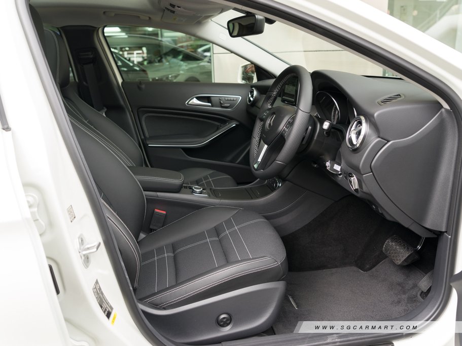 https://i.i-sgcm.com/new_cars/cars/11613/11613_g49