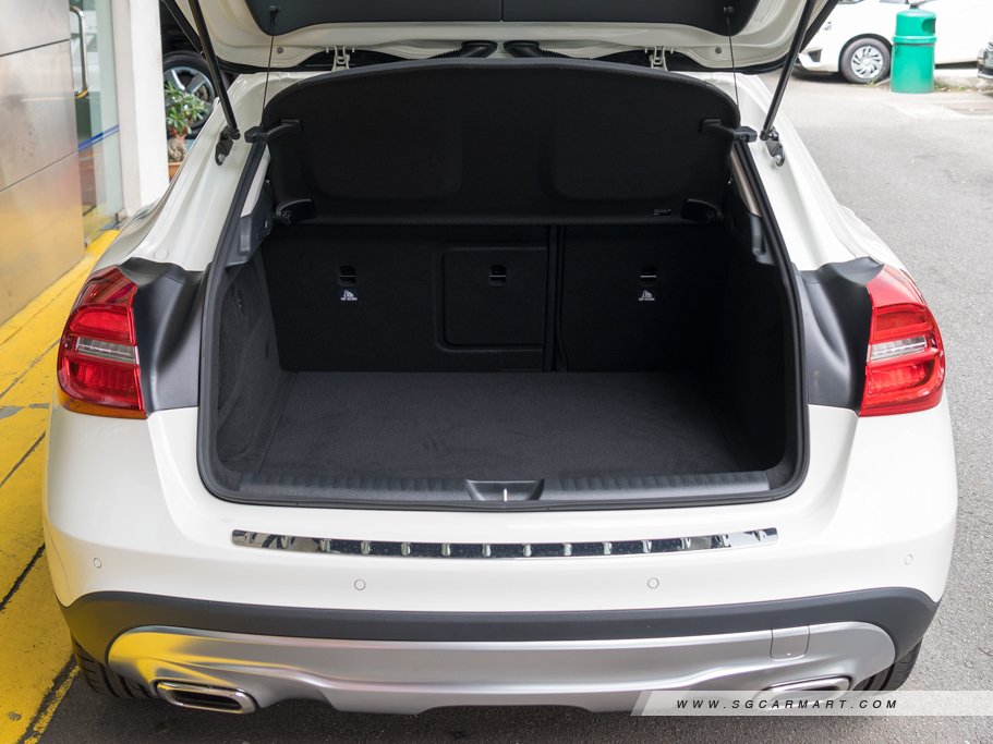 https://i.i-sgcm.com/new_cars/cars/11613/11613_g77