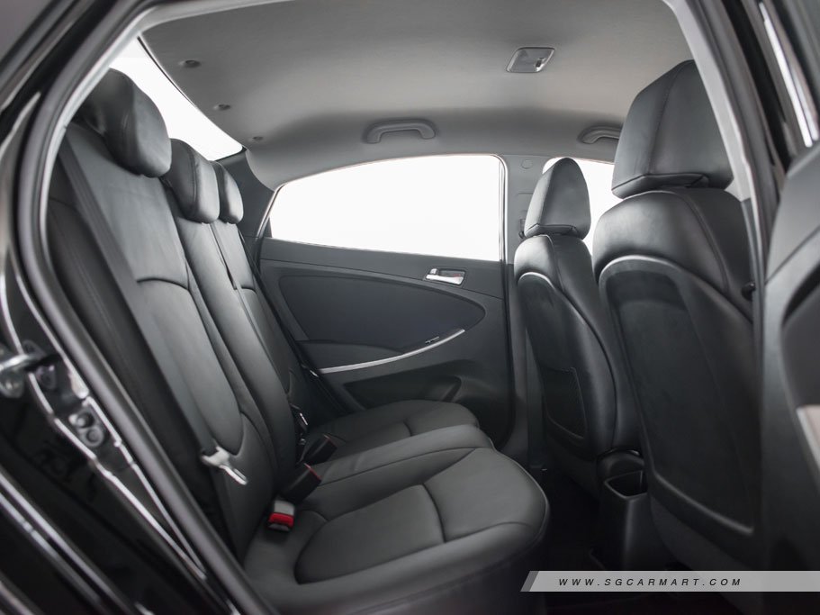 https://i.i-sgcm.com/new_cars/cars/11617/11617_g20