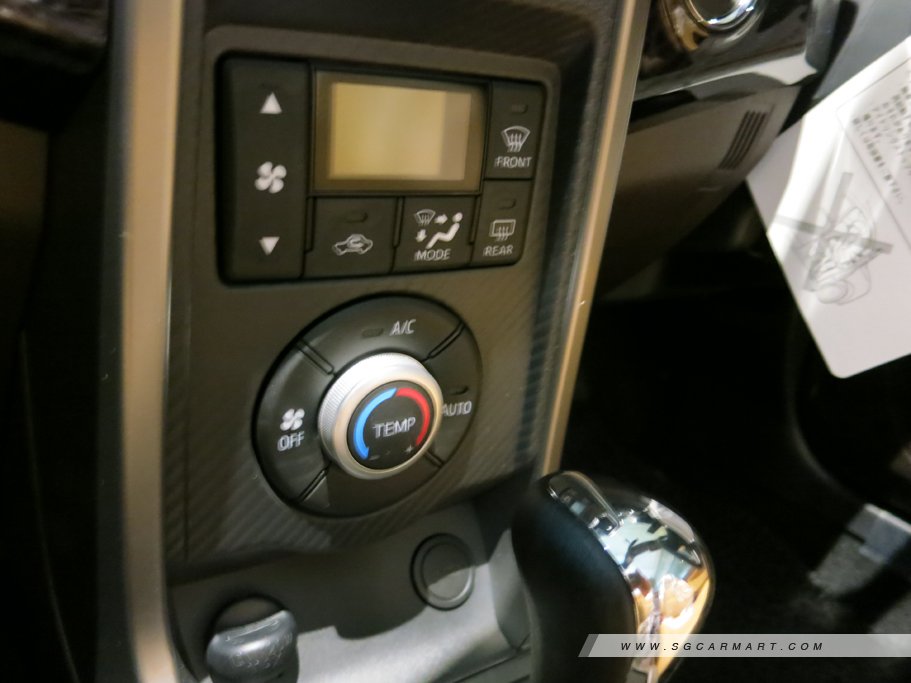 https://i.i-sgcm.com/new_cars/cars/11618/11618_g17