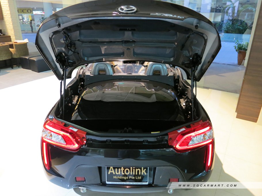 https://i.i-sgcm.com/new_cars/cars/11618/11618_g24