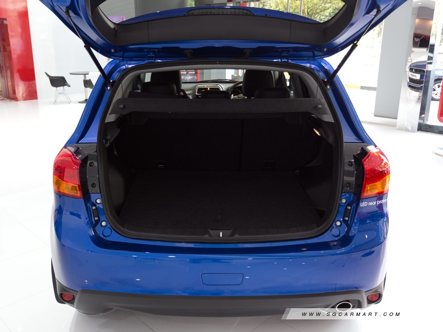 https://i.i-sgcm.com/new_cars/cars/11619/11619_g39