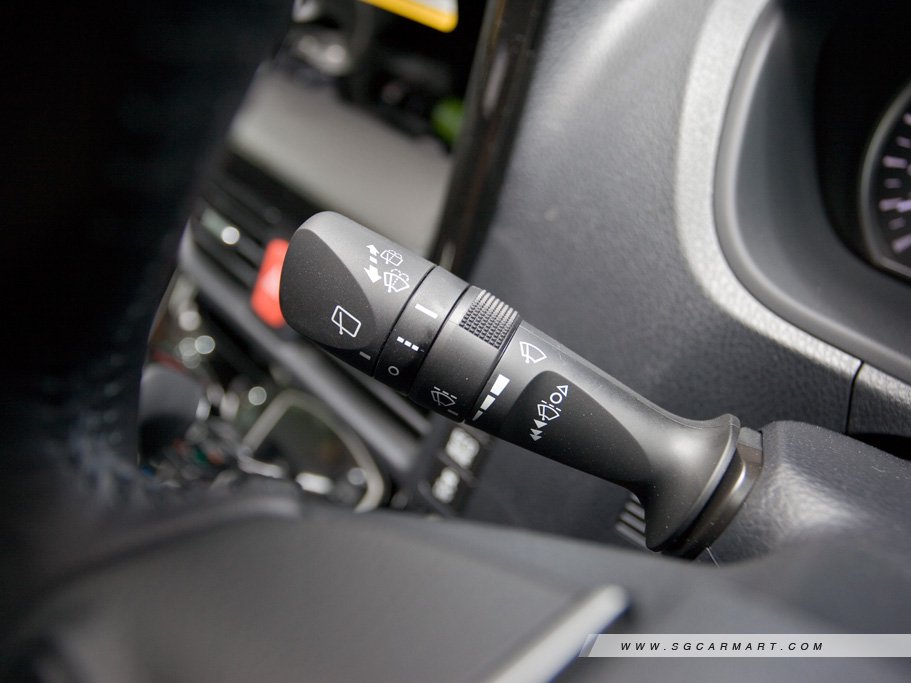 https://i.i-sgcm.com/new_cars/cars/11622/11622_g18