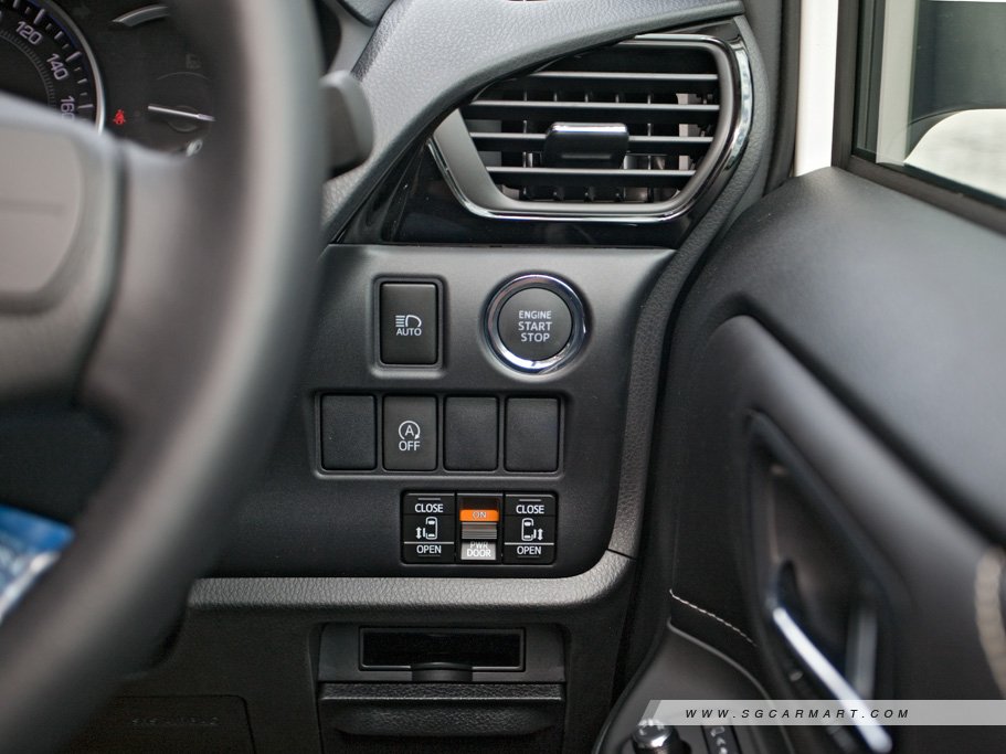 https://i.i-sgcm.com/new_cars/cars/11622/11622_g27