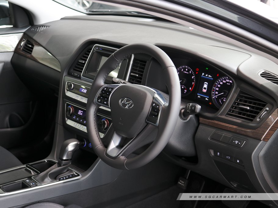https://i.i-sgcm.com/new_cars/cars/11625/11625_g16