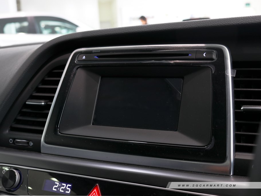https://i.i-sgcm.com/new_cars/cars/11625/11625_g19