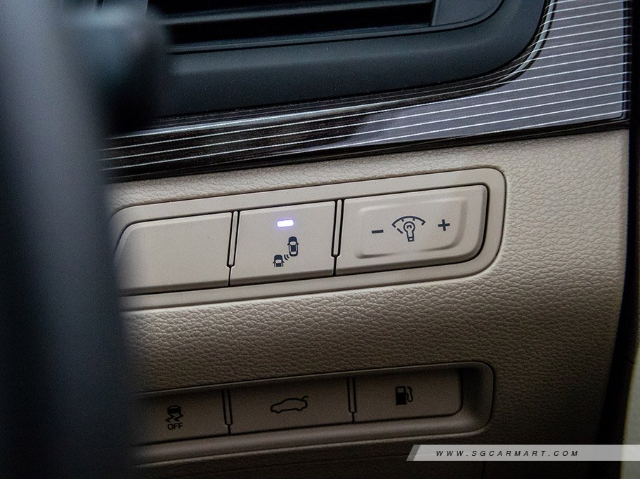 https://i.i-sgcm.com/new_cars/cars/11625/11625_g46