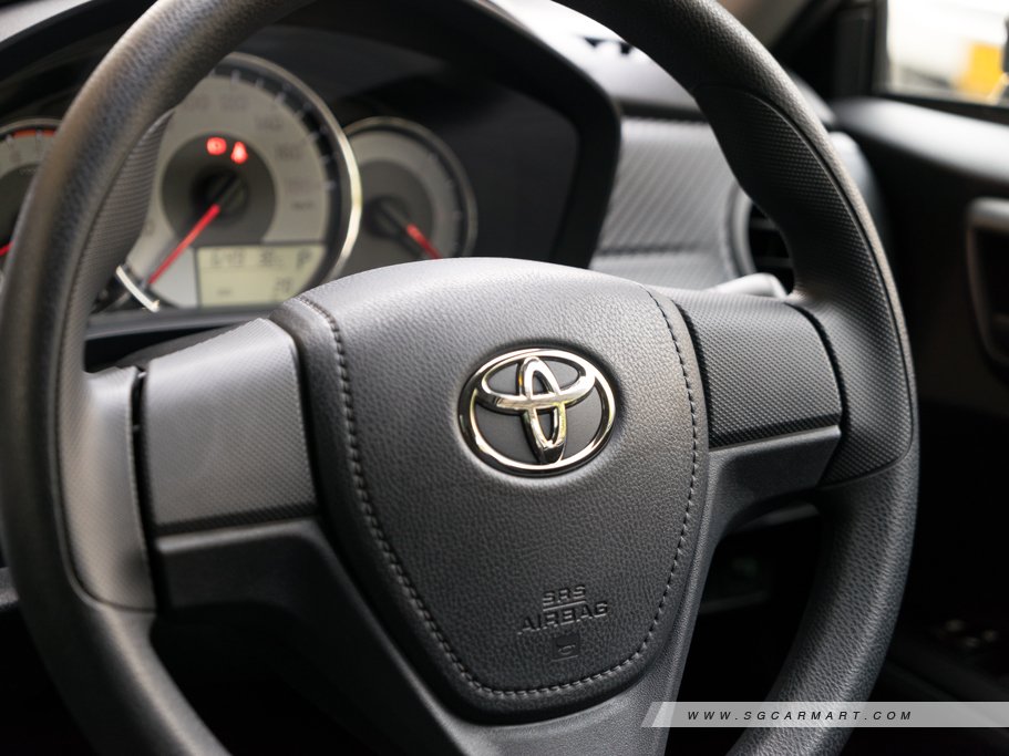 https://i.i-sgcm.com/new_cars/cars/11631/11631_g17