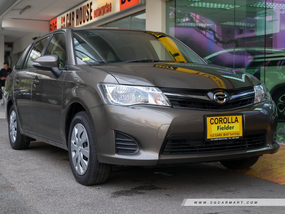 Toyota Corolla Fielder 2014 гибрид