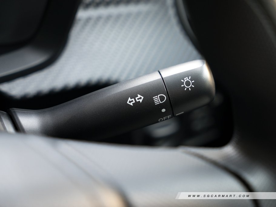 https://i.i-sgcm.com/new_cars/cars/11631/11631_g22