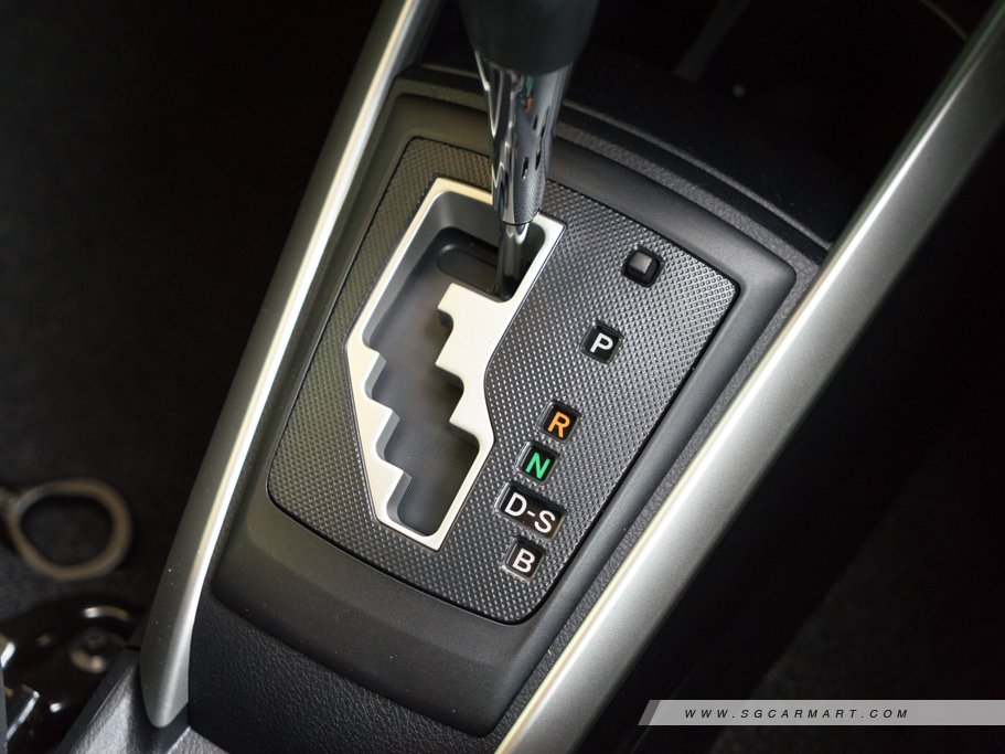 https://i.i-sgcm.com/new_cars/cars/11631/11631_g23