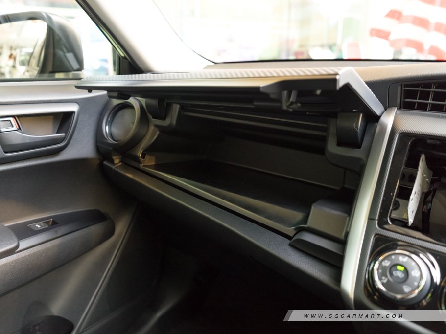 https://i.i-sgcm.com/new_cars/cars/11631/11631_g30