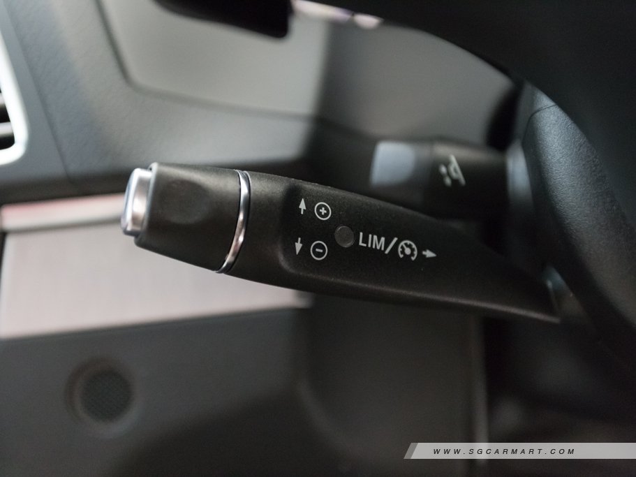 https://i.i-sgcm.com/new_cars/cars/11632/11632_g25