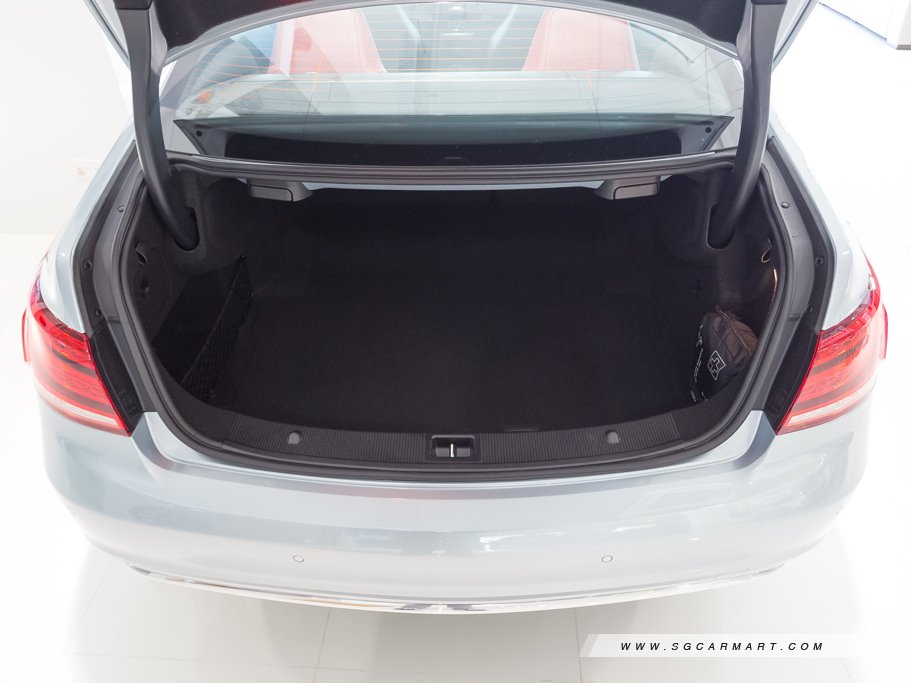 https://i.i-sgcm.com/new_cars/cars/11632/11632_g40