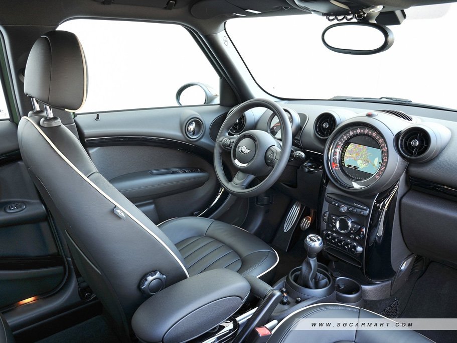 https://i.i-sgcm.com/new_cars/cars/11635/11635_g11