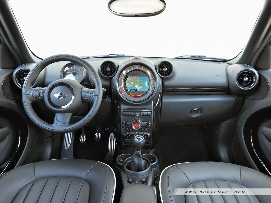 https://i.i-sgcm.com/new_cars/cars/11635/11635_g13