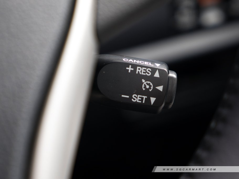 https://i.i-sgcm.com/new_cars/cars/11638/11638_g28
