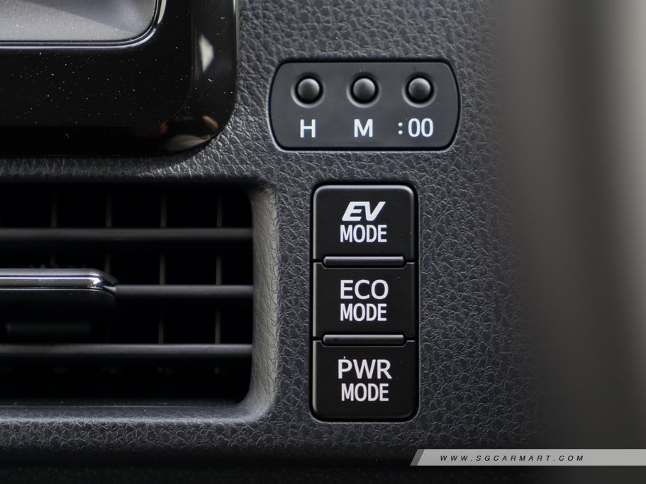 https://i.i-sgcm.com/new_cars/cars/11638/11638_g32