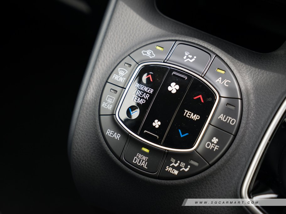 https://i.i-sgcm.com/new_cars/cars/11638/11638_g34