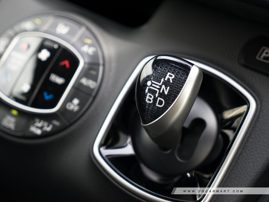 https://i.i-sgcm.com/new_cars/cars/11638/11638_g35
